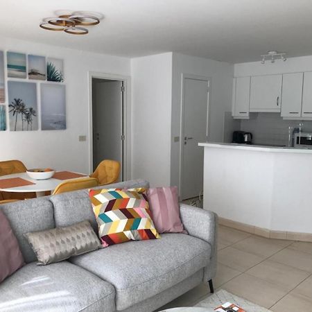 Urbanstay Suites - Beachfront Apartment In Knokke Екстериор снимка