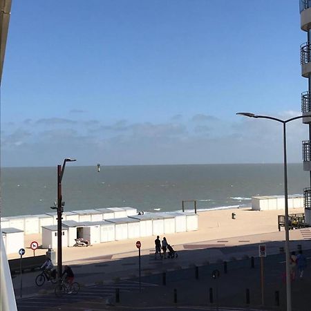 Urbanstay Suites - Beachfront Apartment In Knokke Екстериор снимка