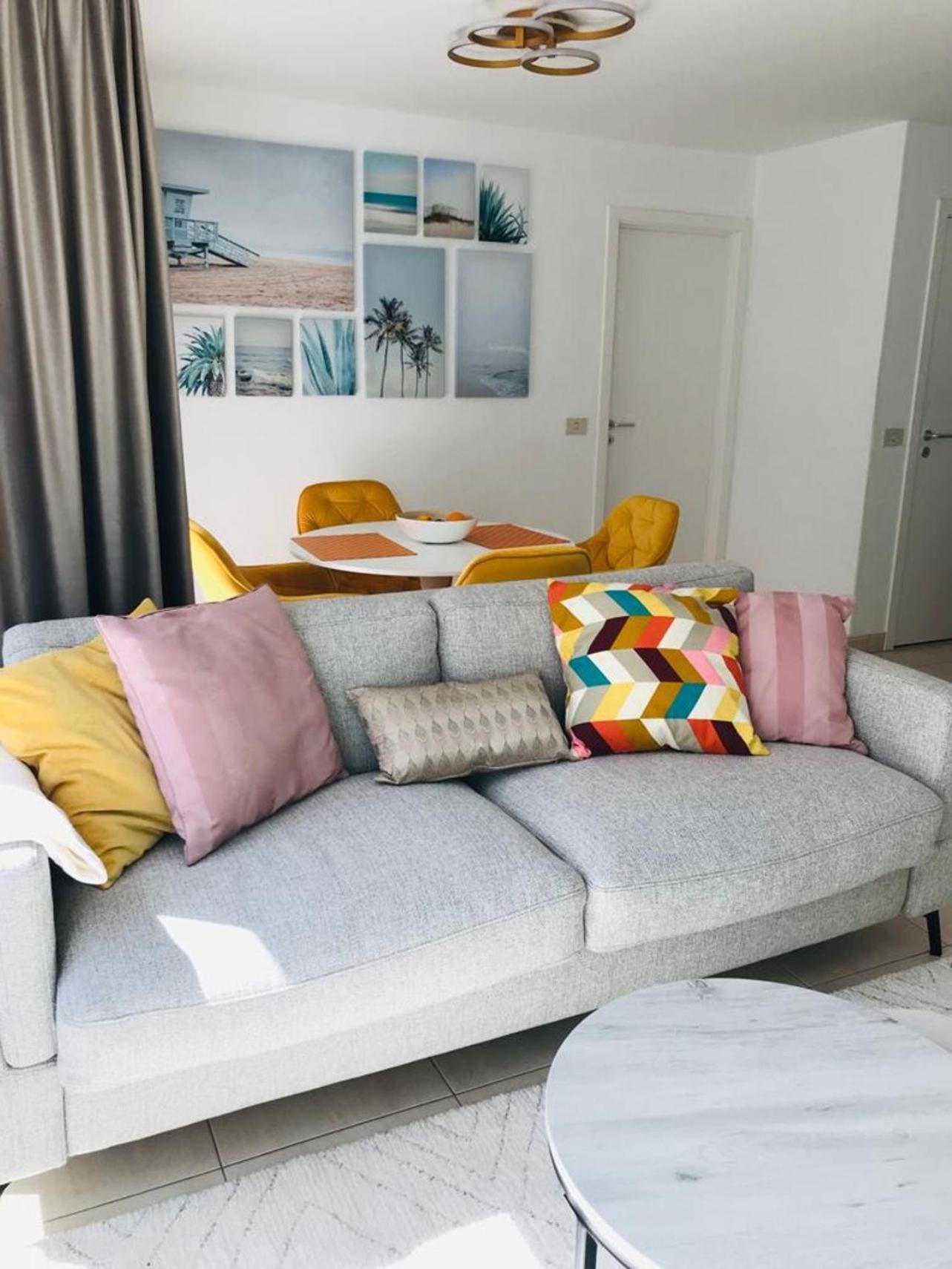 Urbanstay Suites - Beachfront Apartment In Knokke Екстериор снимка
